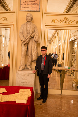 2014-10-14-lascala-verdi-monument.jpg