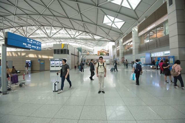 2015-06-24-hk-airport2.jpg