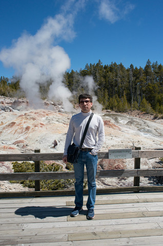 2017-05-04-steamboat-geyser.jpg