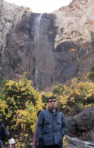 2018-11-11-yosemite-waterfall.jpg